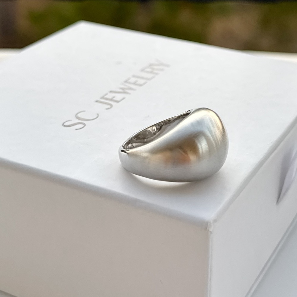 Limited Edition French Dome Ring - Brushed Silver Platinum Plated - Picture 5 of 10